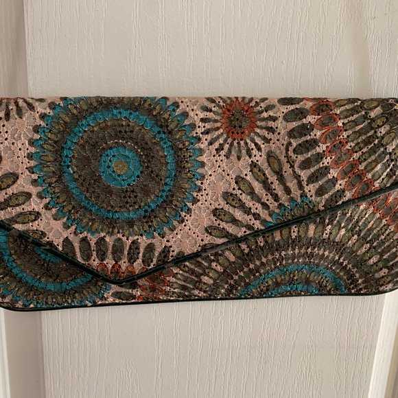 Urban Expressions Cross-body/Clutch Hand Stitched Handbag - Picture 2 of 4